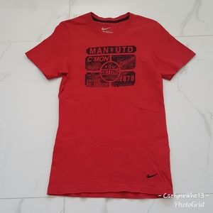 Nike Manchester United red tee